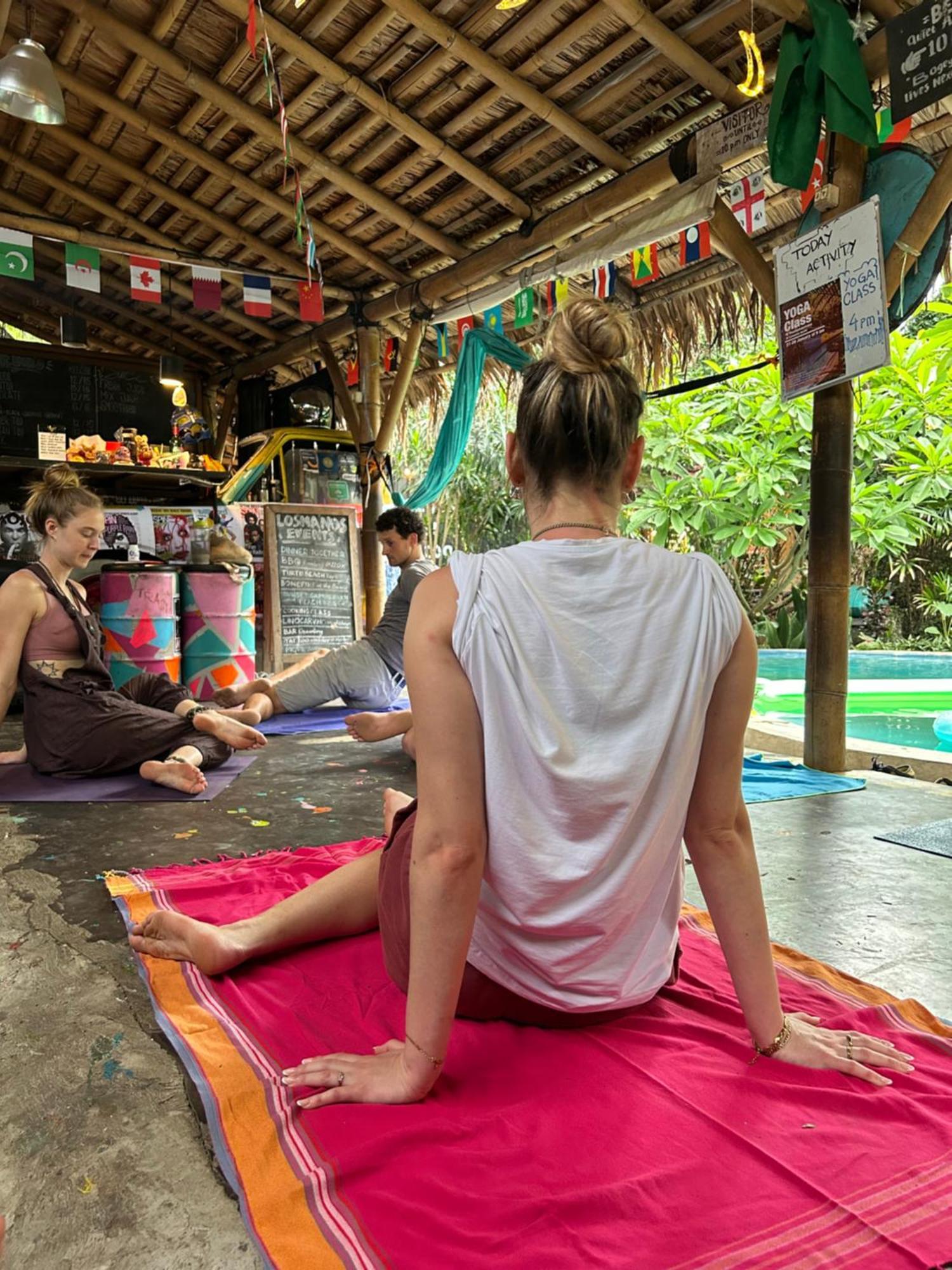 Losmanos Hostel Yogyakarta Eksteriør bilde