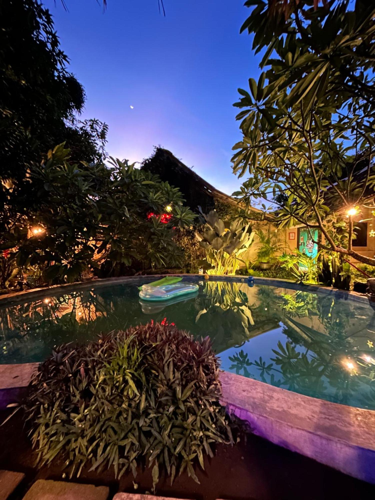 Losmanos Hostel Yogyakarta Eksteriør bilde