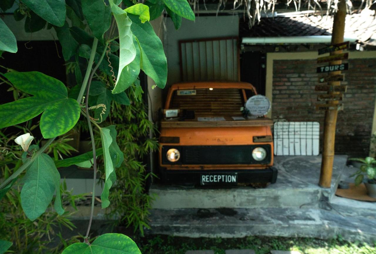 Losmanos Hostel Yogyakarta Eksteriør bilde