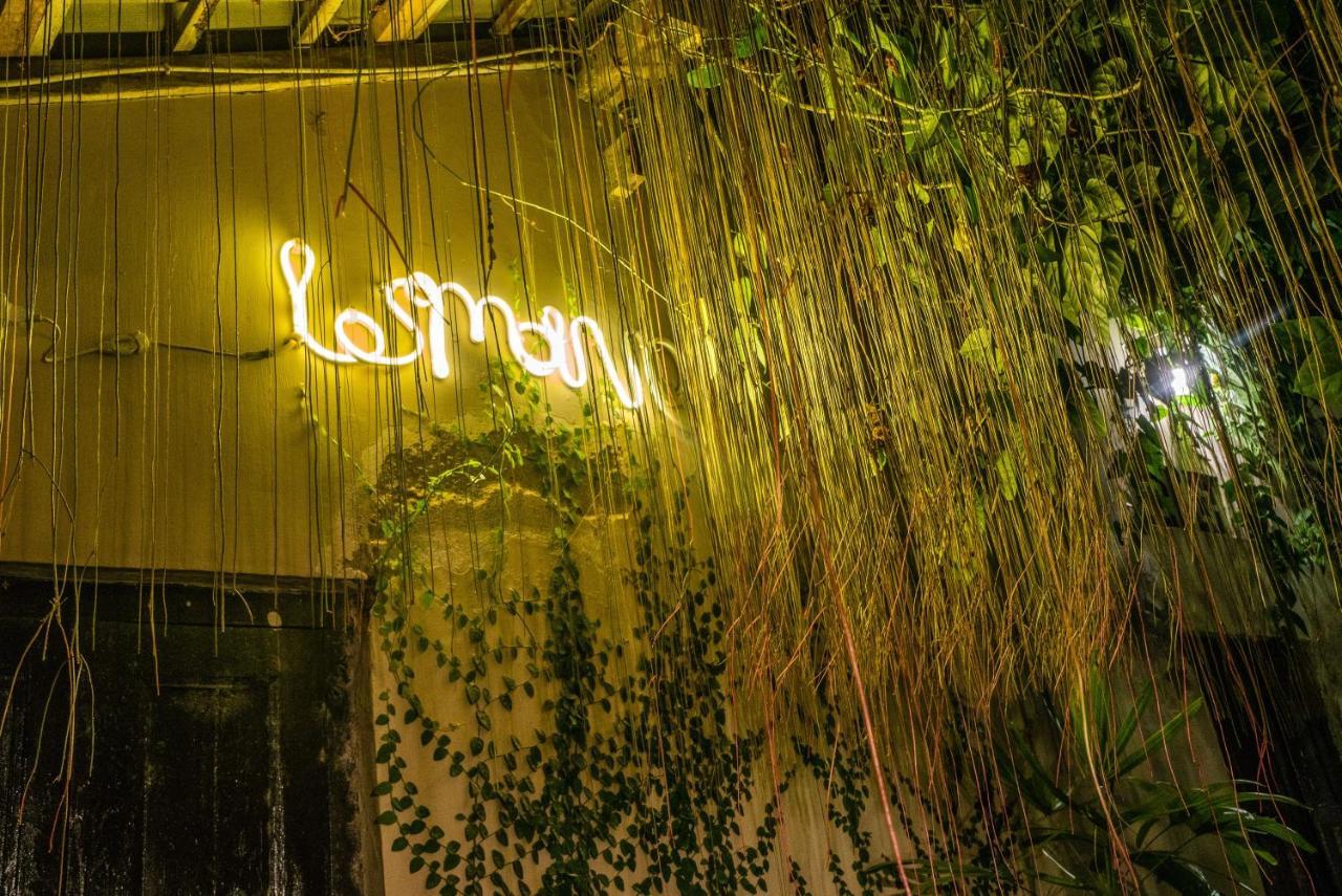 Losmanos Hostel Yogyakarta Eksteriør bilde