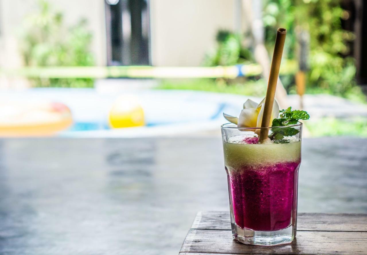 Losmanos Hostel Yogyakarta Eksteriør bilde